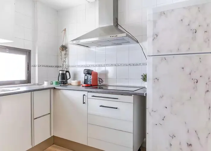 בית הארחה Chillout 33 *